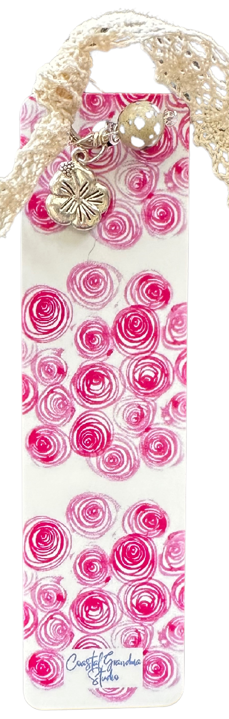 This sweet floral charm bookmark&nbsp;blends playful detail with vintage-inspired style, making it the perfect companion for your favorite books and/or journals.